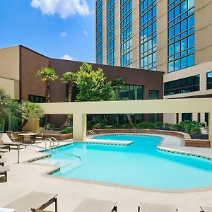 Doubletree By Hilton San Antonio Airport